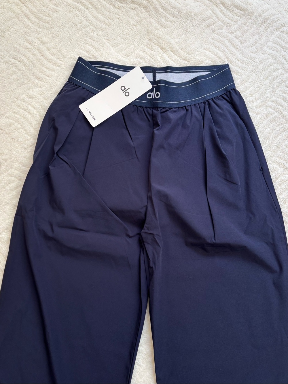Alo Yoga Suit Up Trousers in
Navy Blue Wide-Leg Pants - Picture 2 of 5